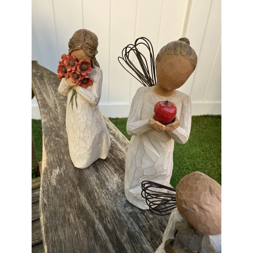 Willow Tree Lot Of 3 Figurines Surrounded By Love Angel Of Comfort You're The Be
